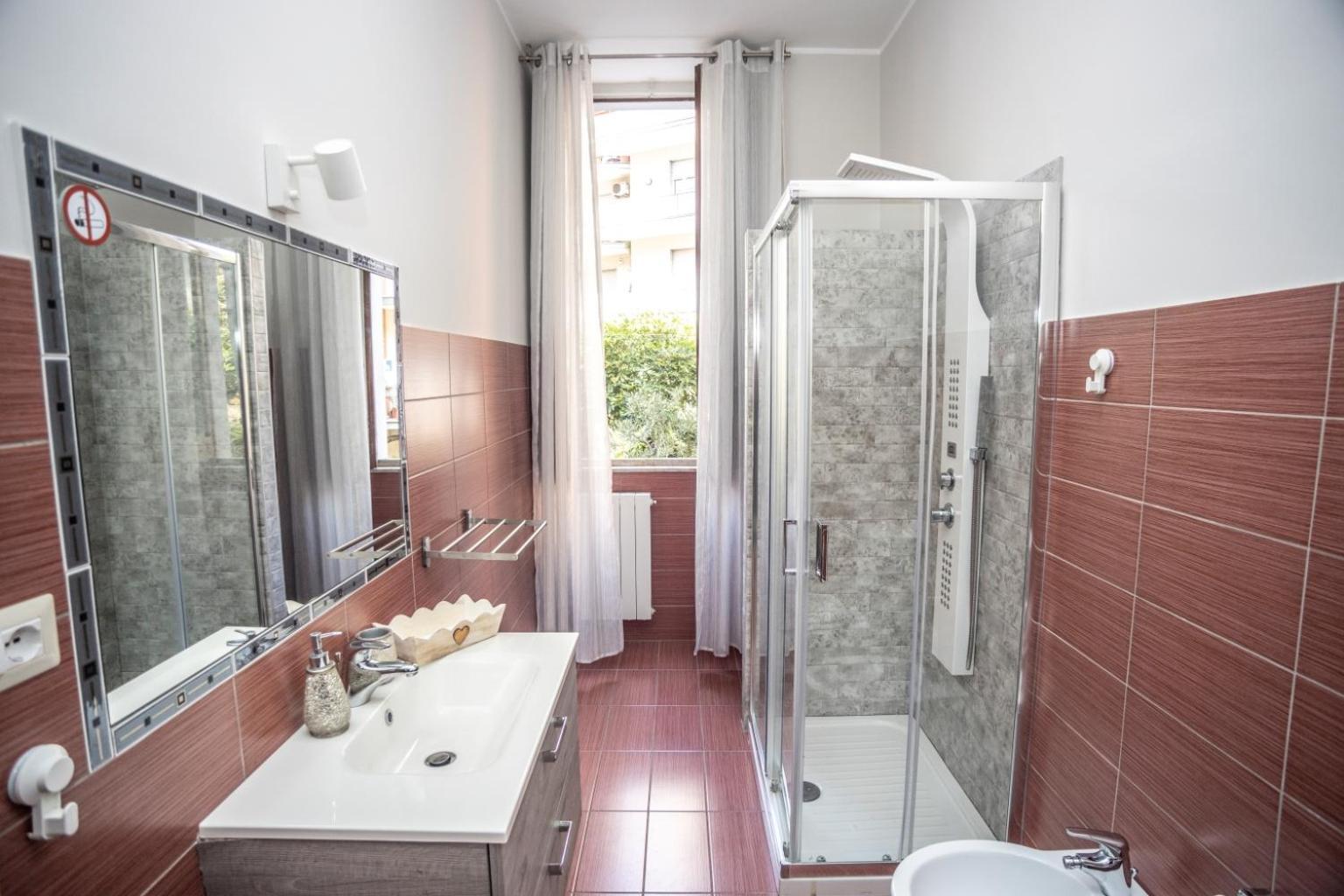 Shr-Sicily Holiday Rooms คาตาเนีย ภายนอก รูปภาพ